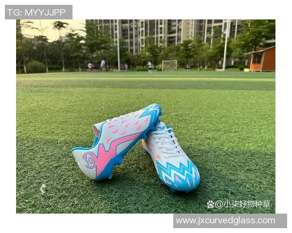 骆驼足球鞋助力运动员提升球场表现的秘密与选择指南